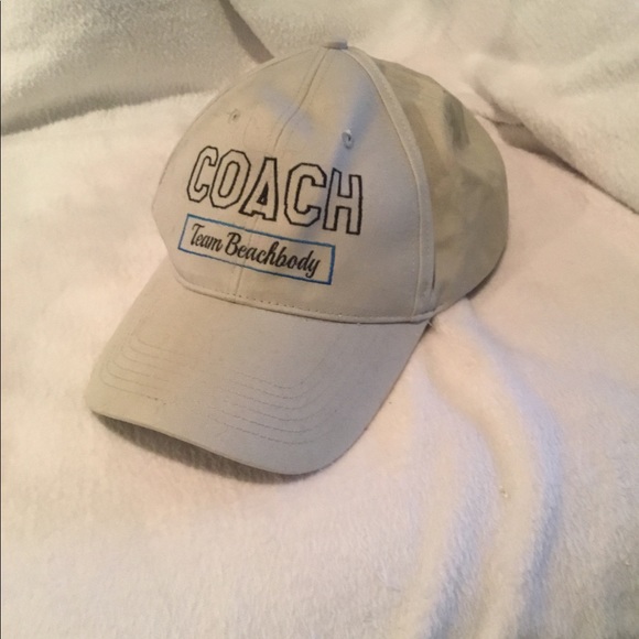 New cap 🧢 so cute! - Picture 2 of 5
